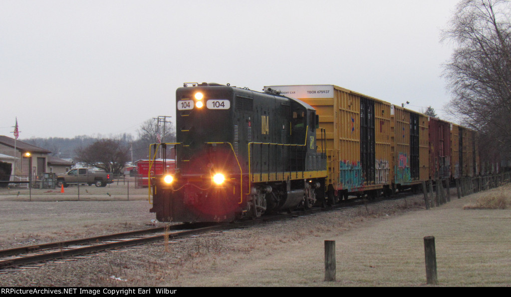 Ohio South Central Railroad (OSCR) 104